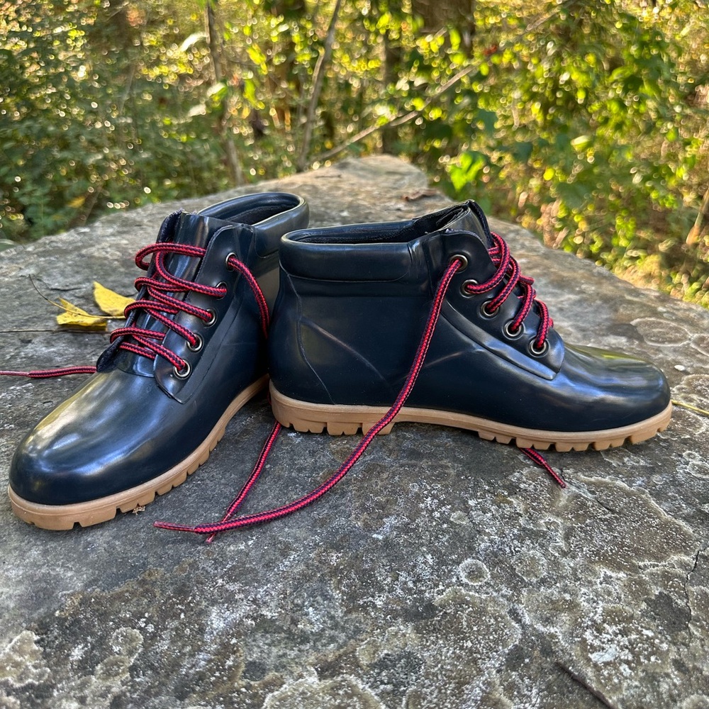 NWOB Lands End Lace Up Rain and Hike boot size 7 - Picture 6 of 8